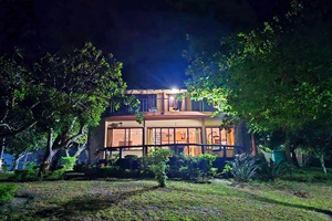 Samadhi - Outside Garden (1)