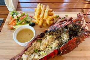 The Captain's Table Restaurant (6)