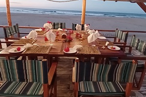 The Captain's Table Restaurant (7)