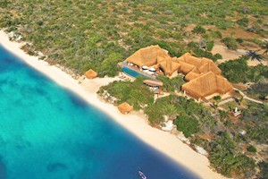 Azure Benguerra Island Presidential Villa (1)