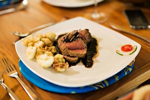 Restaurant and Bar (4)