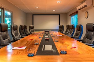 med-nahyeeni-lodge-35