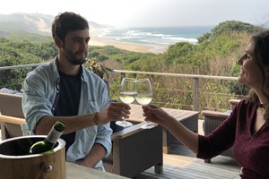 loggerhead-lodge-couple-kitchen-activities
