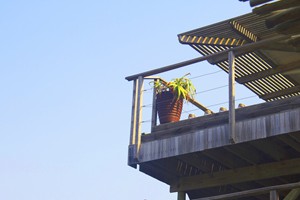 loggerhead-lodge-gallery-deck-location
