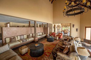 Monarch-lounge-dining-room