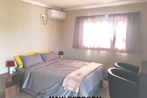 Self Catering House Unit 305 (7)