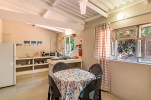 Forest Chalets - 4 Sleepers Ponta Malongane (4)