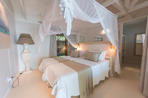 The Deck House (6)