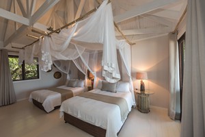 The Deck House (7)